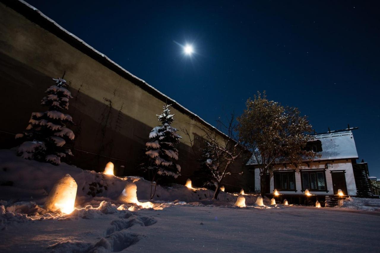 Matsunoki Hotel Karakol Exterior photo